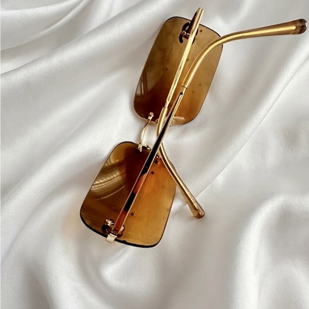 CHANEL Gold Gradient Sunglasses - Picture 12 of 13